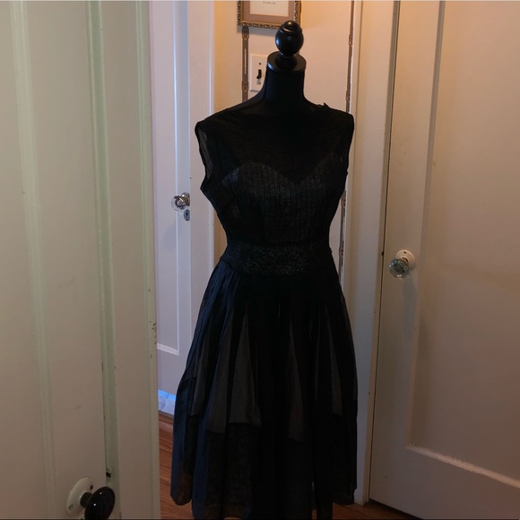 Vintage 1950s dress ! - Picture 2 of 3
